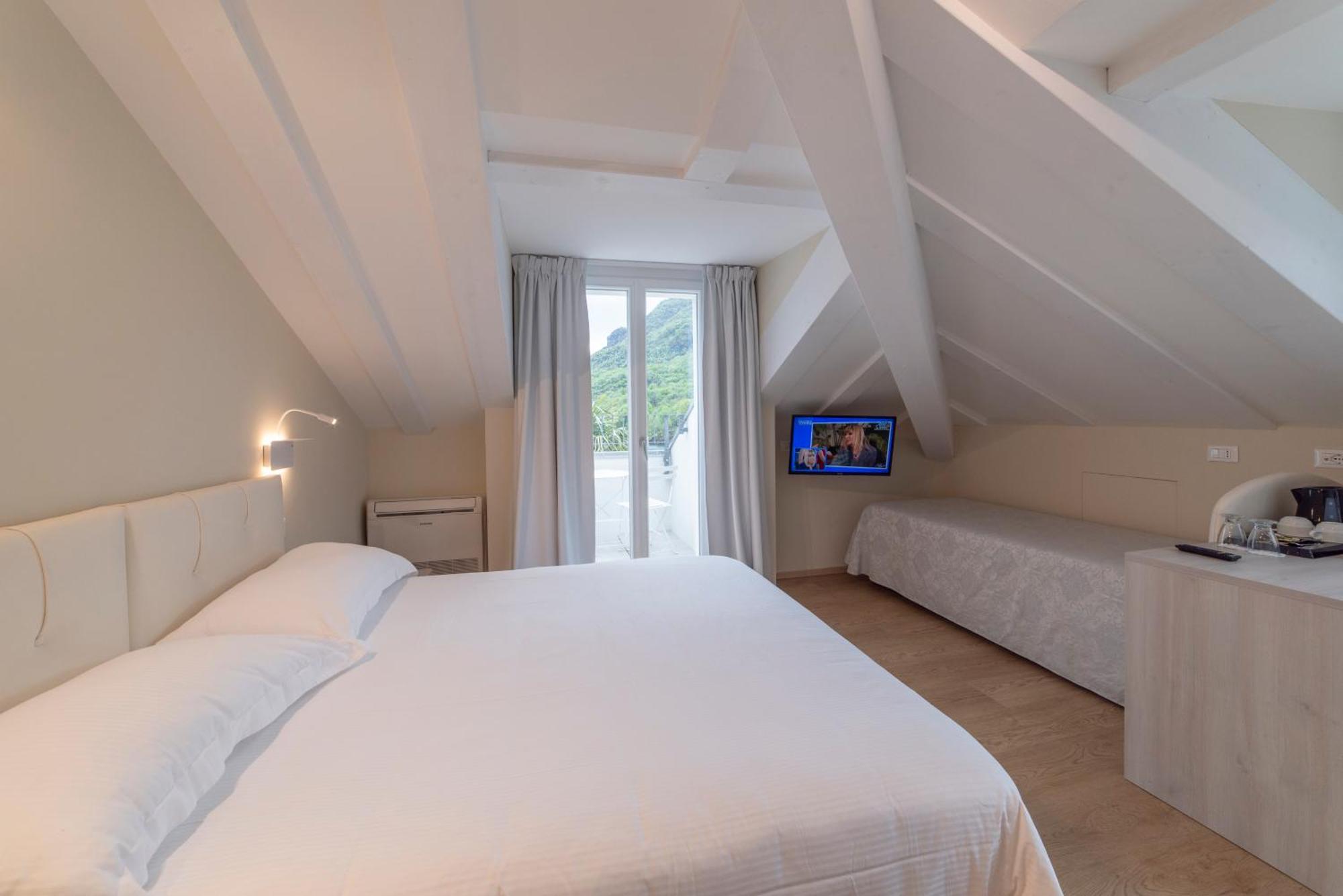 Hotel Due Palme Mergozzo Extérieur photo