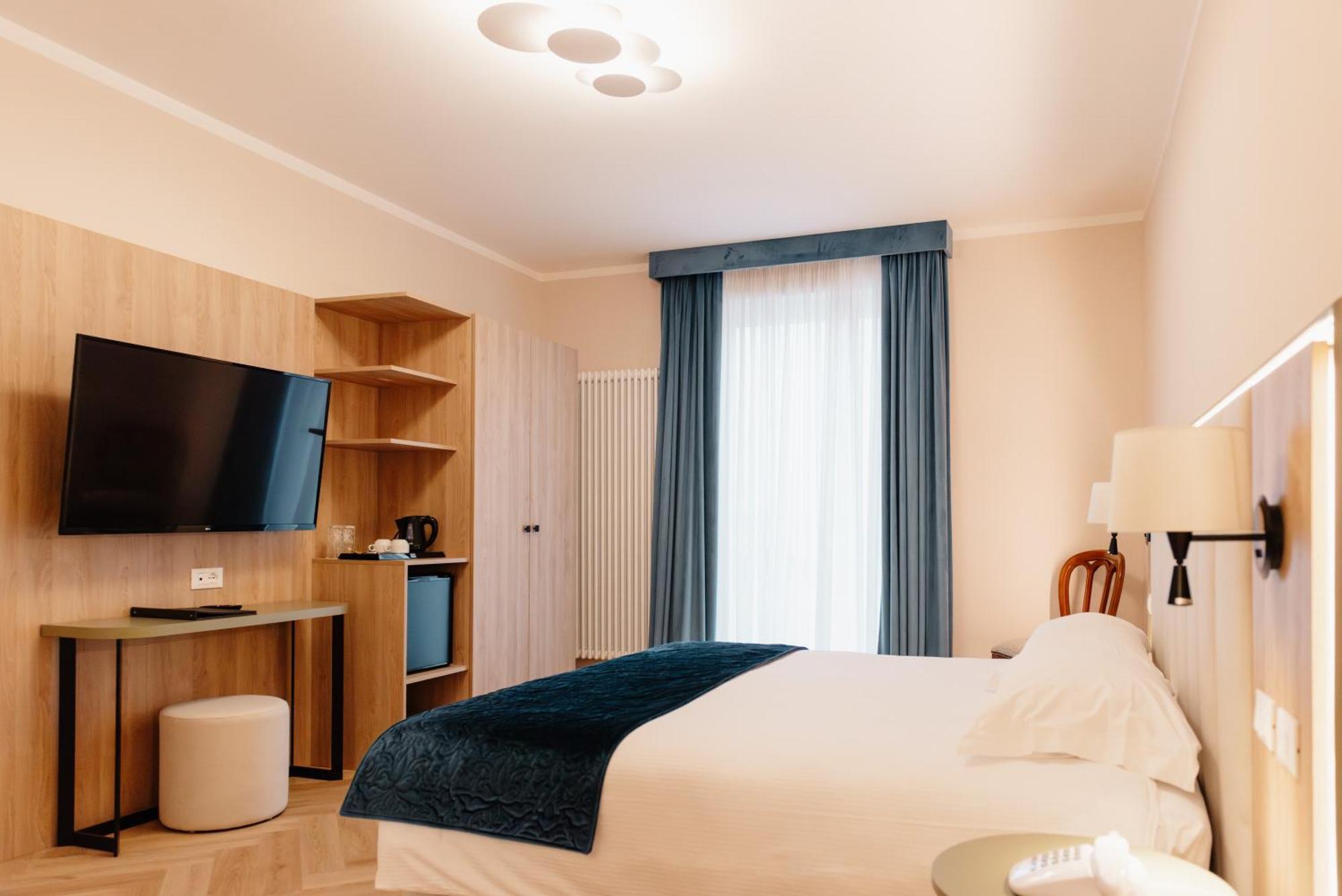 Hotel Due Palme Mergozzo Extérieur photo